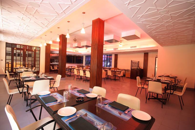 The Club Otel Bangalore Dış mekan fotoğraf