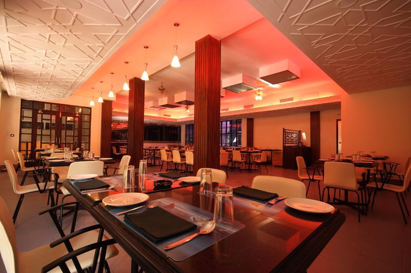 The Club Otel Bangalore Dış mekan fotoğraf